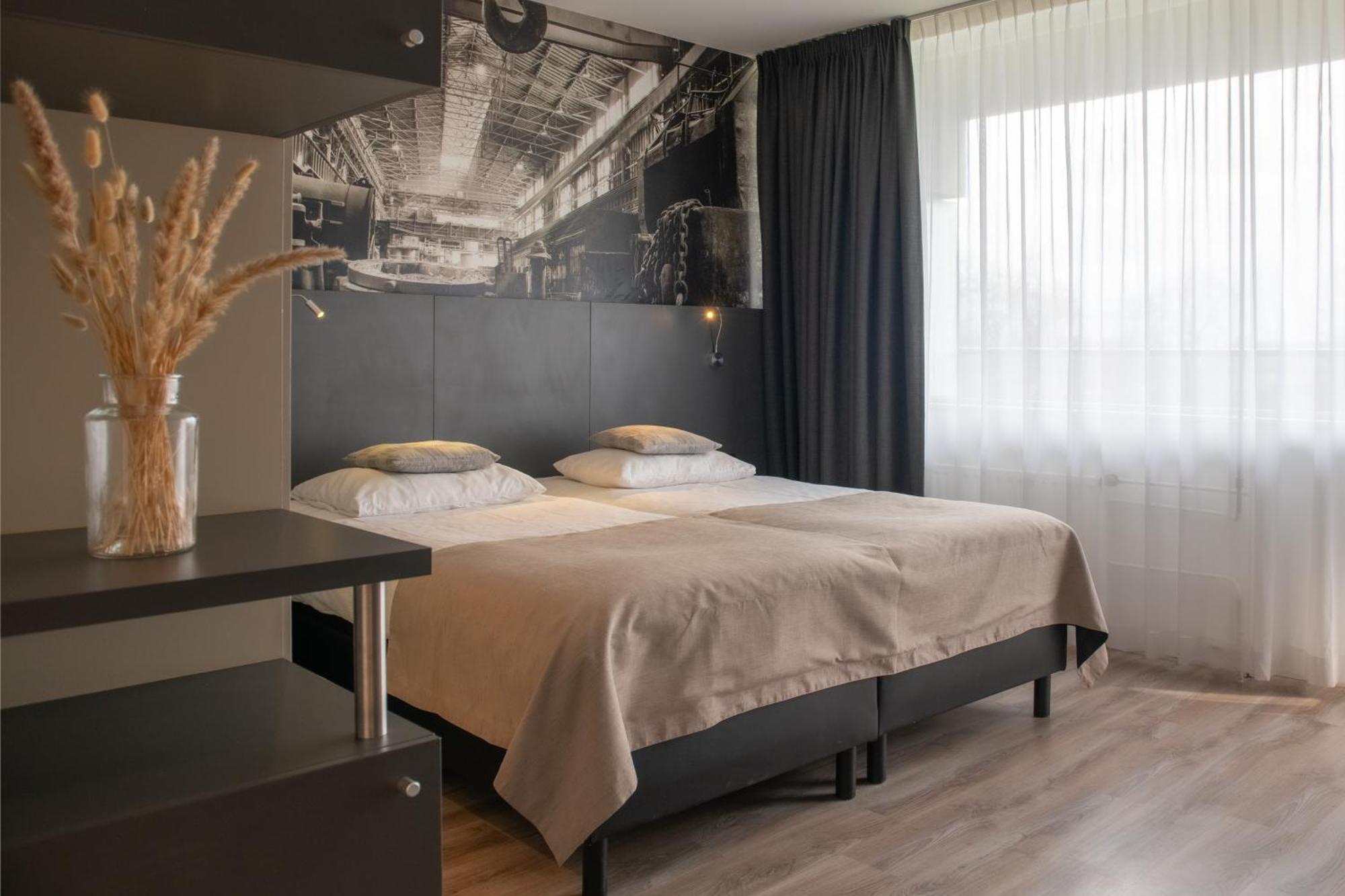 City Hotel Тернезен Екстериор снимка