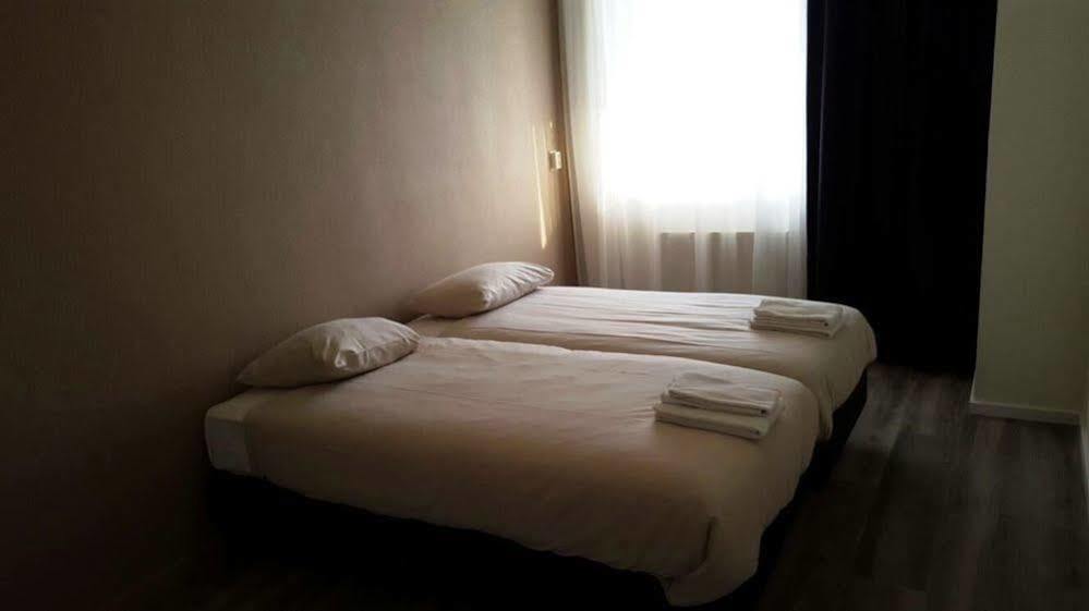City Hotel Тернезен Екстериор снимка